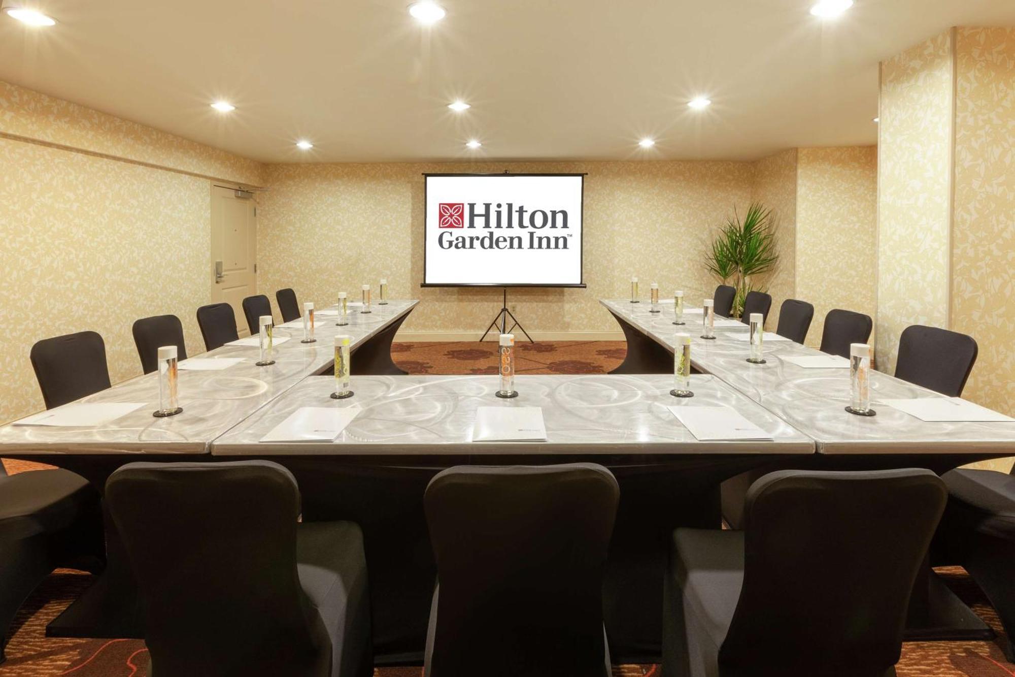Hilton Garden Inn Pittsburgh University Place Exterior foto