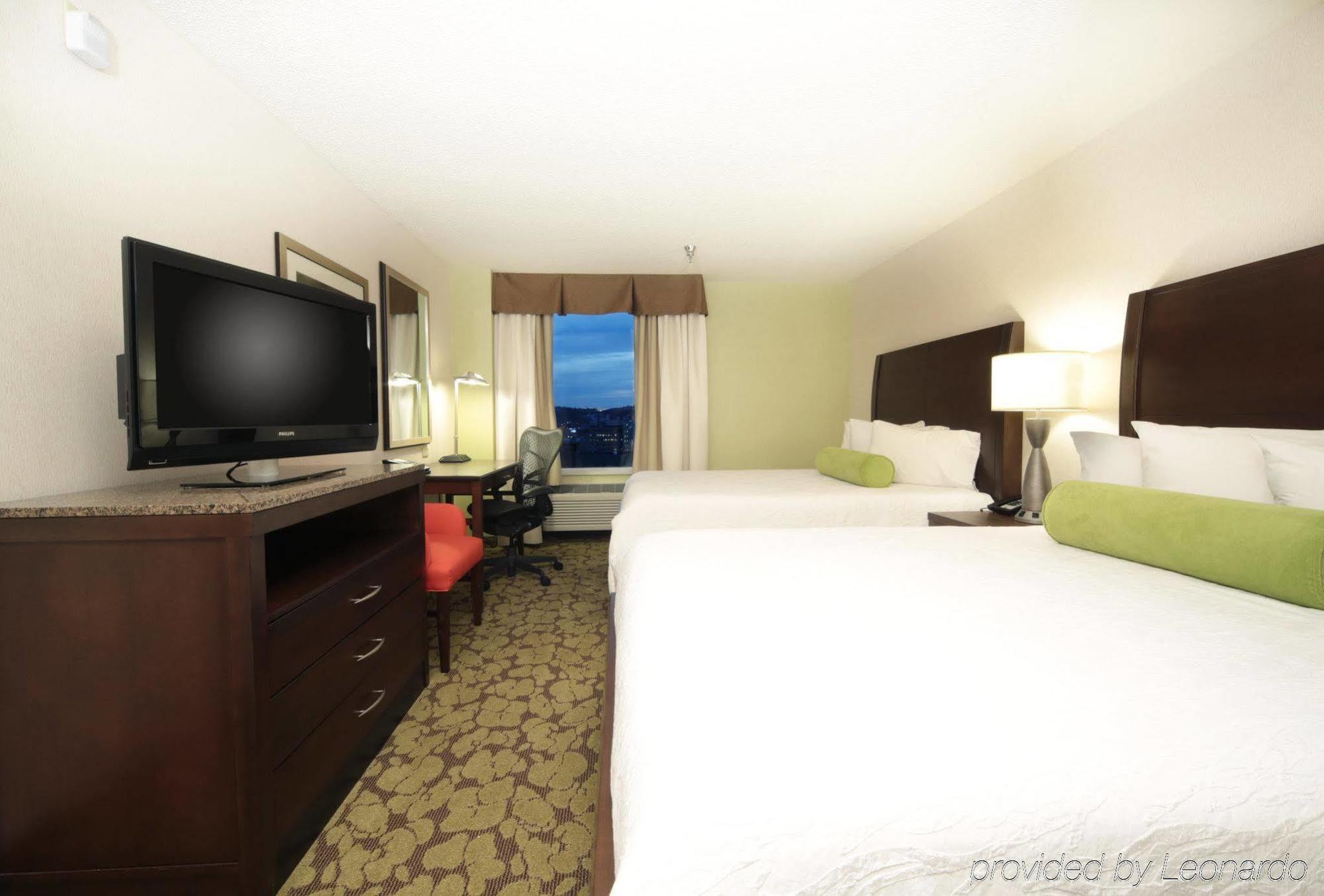 Hilton Garden Inn Pittsburgh University Place Exterior foto